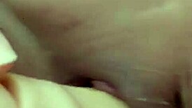 Olgun Turk Hatun Inserts Dildo Into Wet Pussy