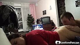 अमेजिंग सौतेली बहन होममेड सेक्स टेप में अपनी ब्रूनेट बड़े टिट्स के साथ डीप हार्ड पाउंडिंग लेती है