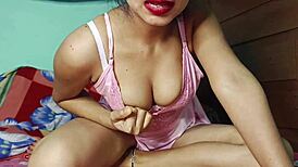 Watch this desi babe getting her pussy fingered so wet