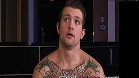 Watch these two cute strippers fucking bareback!