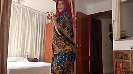 Quien Es Ella? This Sexy Latina Teen’s Ass Drives Me Wild!