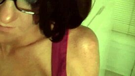 Lets see this babe how i cum in her mouth with glasses and cumshot