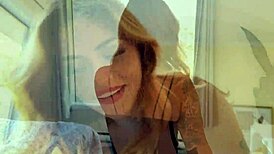 I’m screwing a stranger while chatting with my boyfriend