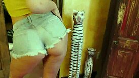 The sexy masseuse girlfriend experience