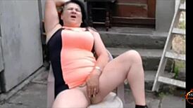 hey, wanna watch hot milf klaudiaamergirl play solo outdoors?