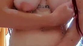 Amateur girl masturbates to unlimited orgasms in shower