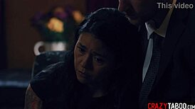 स्टीपसन डेस्परेट MILF डाना वेस्पोली को हार्ड चोदता है, हेल याह!