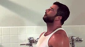 yo, check this bombeiro hidráulico banging hard in the bar bathroom, huh?