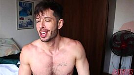 novinho sneaks to give me his tight ass in secret raw action