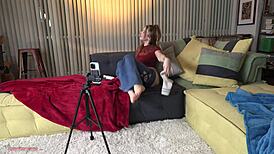 Fiona Sprouts Can't Resist Sticking It in Her Cunt in This Wild Blowjob Flick Titled No Self Control