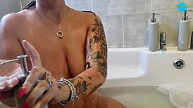 Scrub-a-dub and rinse with sexy mature gay homemade action