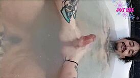 my husband went to work, so i called my friend to lick my pussy bareback 😏