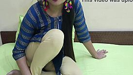 Man, I banged my sexy Indian saali Saarabhabhi6 in the bedroom!