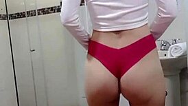 My Colombian girlfriend just loves to squirt hard