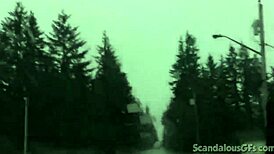 teen hottie fingering herself in the car 😍