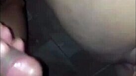 Pauzudo fude a gostosa mais pede pra esfregar o pau no cu dele