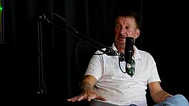 O Cu E Uma Fruta Gostosa Gosta De Bater Assistiu O Filme Da Filha O Neto Poderia Trabalhar De Outras Maneiras E O Fetiche E A Loucura - Carlos Urach Watch On Sheer Red