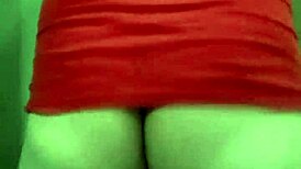 i’m obsessed with this fat booty tranny’s moves