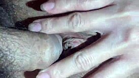 Vietnamese Babe Con Hàng Delivers Intense Action in Steamy Clip