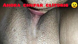 Lamiendo culo y vagina de mi esposa ecuatoriana culona en cuatro