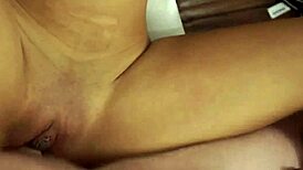 सौतेली मॉम और बेटी की गांड चाटने की सीक्रेट... किसी को पता न चले