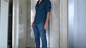 brunette latina wife heyya gives delivery guy blowjob