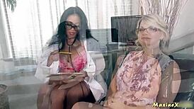 I analyze vicky vette's tight asshole as an anal expert