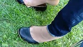 i love dipping my toes in tan nylons and flats