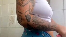 I want caresses on my big pussy while flashing outdoors