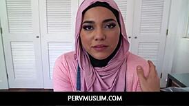 This sexy wife knows how to give a perfect blowjob. Julz Gotti in POV. 😘