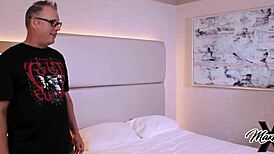 Food Delivery Guy Tommy Utah Explodes in Maxine's Mouth