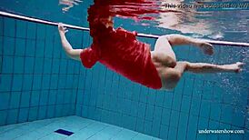 man, i love watchin’ avenna swim nude in the pool, so sexy