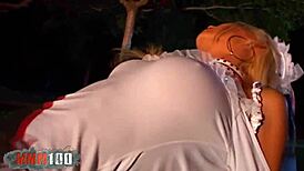 Nikky Blond and Moana Mendez MOAN in LESBIAN SCENE with cute amateurs