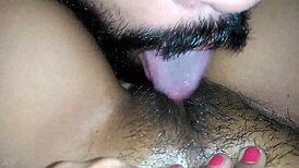 Gozando na boca dele