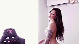 Gia Baker shows off cute little ass in solo dance.