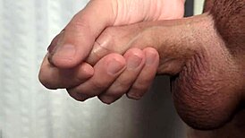 Watch me cum in the morning light, the solo amateur says during close-up masturbation.