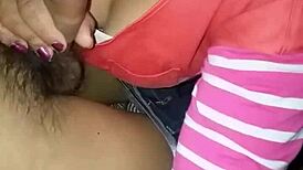 टैटू वाली फिट हसीना देती पीओवी ब्लोजॉब और झड़वा