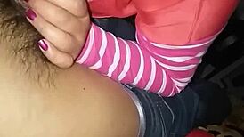 टैटू वाली फिट हसीना देती पीओवी ब्लोजॉब और झड़वा