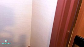 Colombian Star Meets Hotel Staff in Vegas