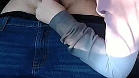 oh yeah, swallow that cum in the car blowjob pickup!