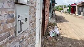 My neighbor offered cash to let him screw me, I accepted!