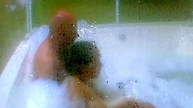 wanna see cum splash in my jacuzzi with agarabas?