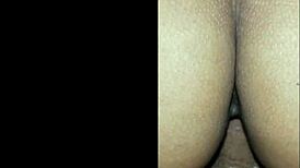 Couple amateurs just playing around with wet pussy