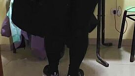 Me cojo a la sirvienta! Why is this curvy mommy screaming so loud in leggings?