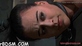 Look at me posing as your slave in lingerie! Masturbate for me!