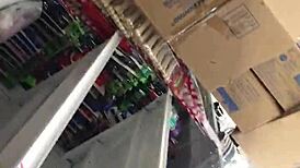 Milf with Phat Ass in Hidden Candid