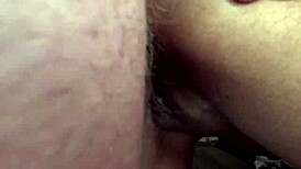 मुझे अपनी काली देसी चूत को बीडब्ल्यूसी से पाउंड किया जाना पसंद है क्लोजअप में।