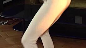 Petite Girl Does Ass Job On Yoga Pants