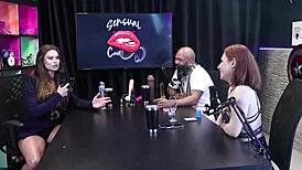 ताती वेग डर्टी चैट करते हुए गांड मरवाई