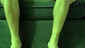 This novinha loves sitting nicely on the cock, showing her little pussy